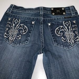 Miss Me Cross Jeans